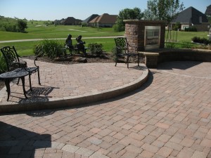 outdoorpaverdesigns_patios_full_deck      